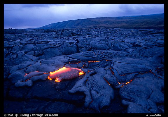 Picture Live Lava Flow At Dusk Near The End Of Chain Of Craters Road Hawaii Volcanoes National 1839