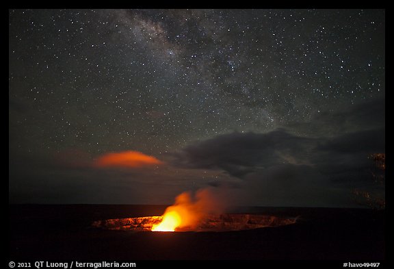 Glowing crater, plume, and Milky Way, Kilauea summit. Hawaii Volcanoes National Park (color)