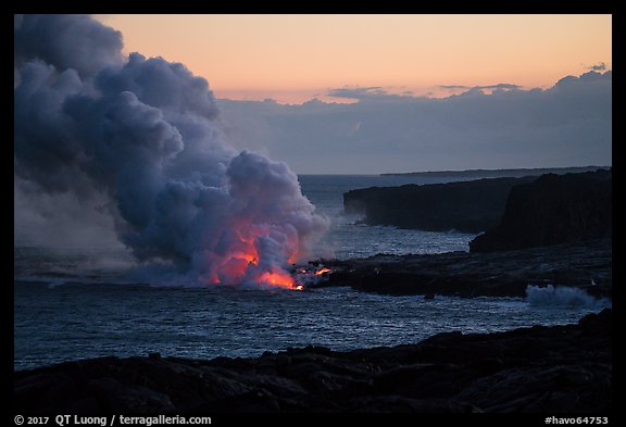 Coastline with ocean entry, sunset. Hawaii Volcanoes National Park (color)