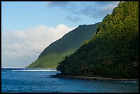 Ofu south coast, early morning. National Park of American Samoa ( color)