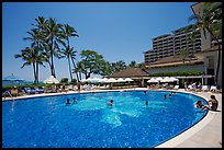 Swimming pool, Halekulani hotel. Waikiki, Honolulu, Oahu island, Hawaii, USA (color)