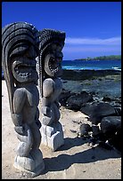 Statues of polynesian idols, Puuhonua o Honauau National Historical Park. Big Island, Hawaii, USA ( color)