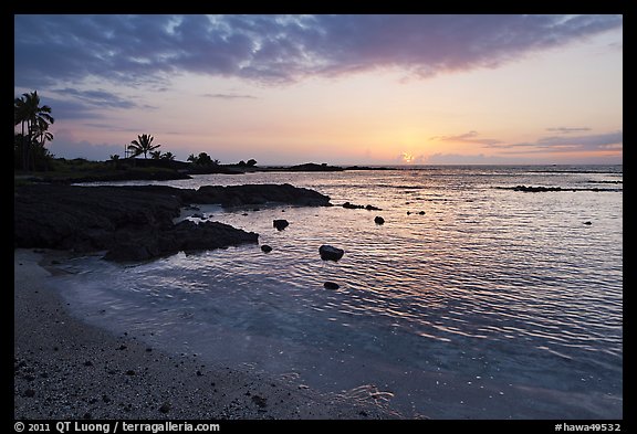 Sunset, Honokohau Beach, Kaloko-Honokohau National Historical Park. Hawaii, USA (color)