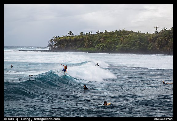 Surfers, Isaac Hale Beach. Big Island, Hawaii, USA