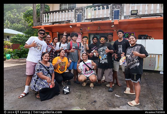 Group of Samoan young people, Amouli. Tutuila, American Samoa (color)