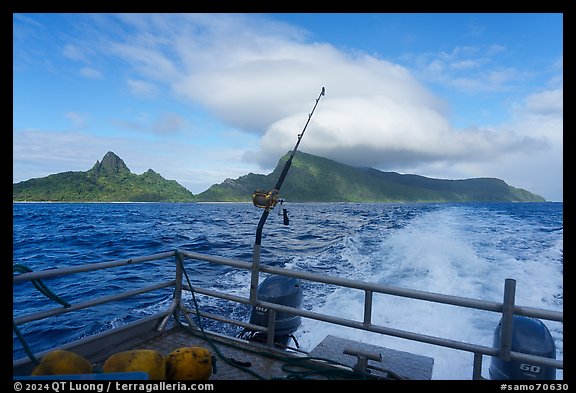 Ofu Island from stern of Alia boat. American Samoa (color)