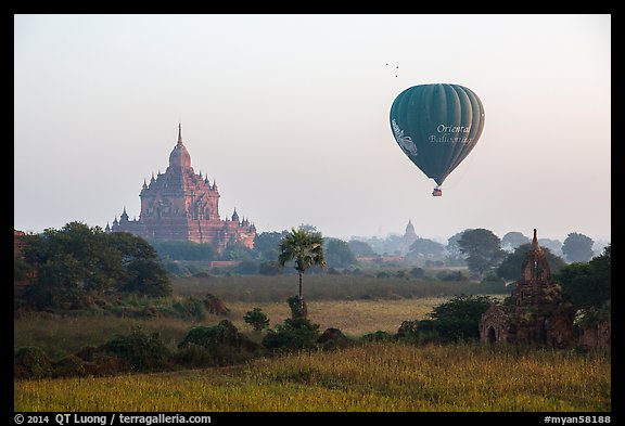Hot air ballon and Thatbyinnyu temple. Bagan, Myanmar (color)