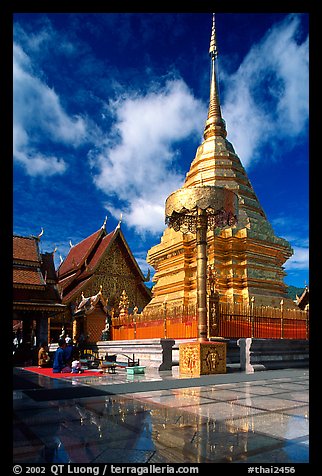 Gold umbrella and chedi of Wat Phra That Doi Suthep. Chiang Mai, Thailand (color)