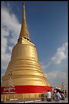 Chedi on top of Phu Kaho Thong. Bangkok, Thailand (color)