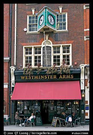 Building housing the pub Westmister Arms. London, England, United Kingdom