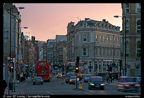 Streets at sunset, South Bank. London, England, United Kingdom
