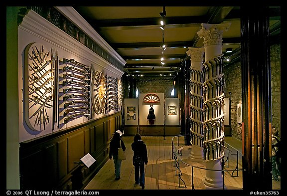 Part of the fine exhibit of arms in the White House, Tower of London. London, England, United Kingdom (color)