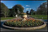 Flower circle. Kew Royal Botanical Gardens,  London, England, United Kingdom ( color)