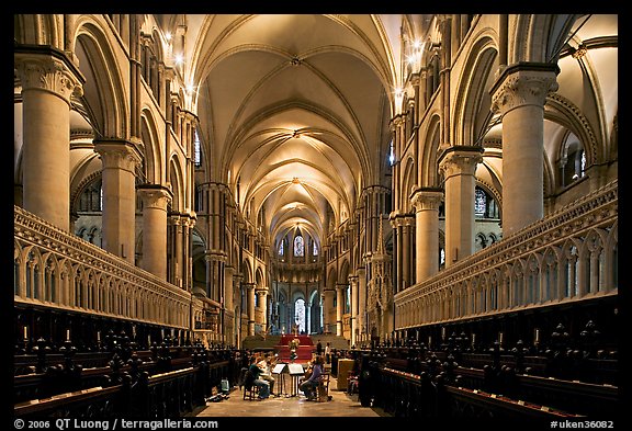 Quire of Canterbury Cathedral, the longest of any English Cathedral, and musicans. Canterbury,  Kent, England, United Kingdom
