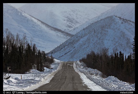 Picture/Photo: Dalton highway and mountains. Alaska, USA