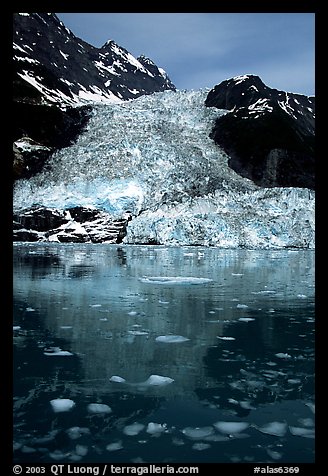 Cascade glacier dropping into Harriman  Fjord. Prince William Sound, Alaska, USA