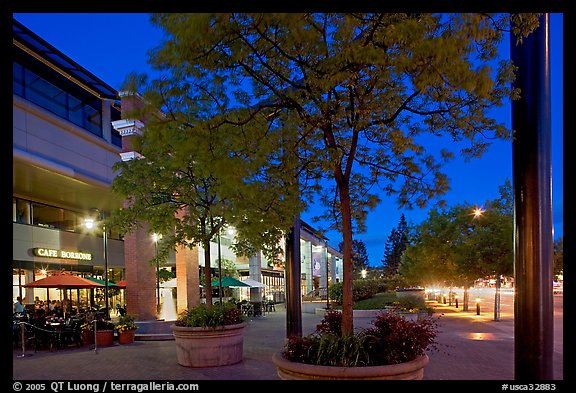 Menlo Center at night, with cafe Borrone and Keplers bookstore. Menlo Park,  California, USA (color)