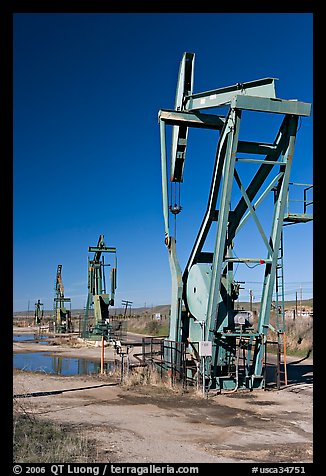 Oil pumping machines, San Ardo Oil Field. California, USA (color)