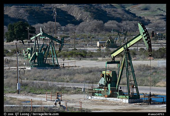 San Ardo Oil field. California, USA (color)