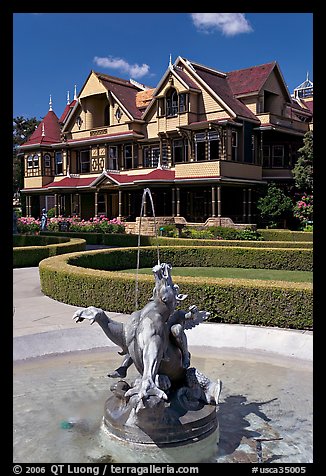Fountain and mansion. Winchester Mystery House, San Jose, California, USA