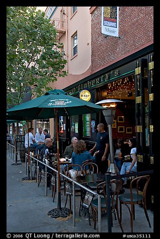 Pub, San Pedro Square. San Jose, California, USA (color)