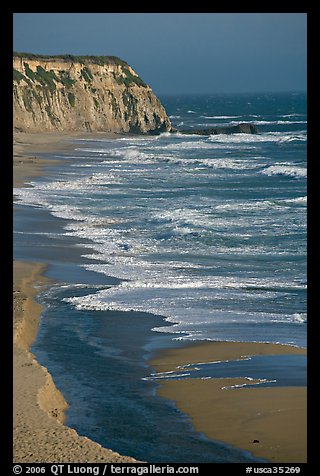 Waves and cliffs, Scott Creek Beach. California, USA