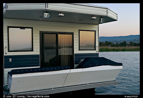 Houseboat. Redwood City,  California, USA
