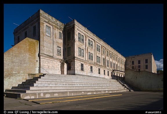 Alcatraz Penitentiary and exercise yard. San Francisco, California, USA