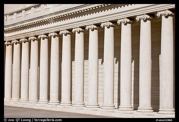Columns, California Palace of the Legion of Honor. San Francisco, California, USA (color)