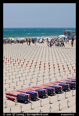 Iraq war memorial on the beach. Santa Monica, Los Angeles, California, USA (color)