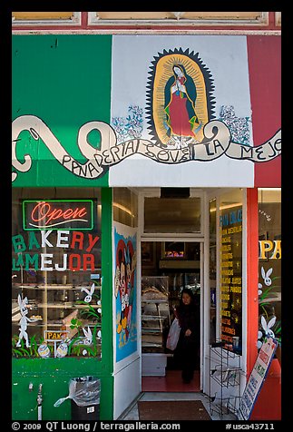 Bakery with colors of the Mexican flag, Mission District. San Francisco, California, USA (color)