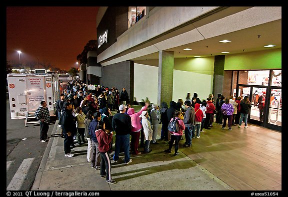 Line outside store on Black Friday. San Jose, California, USA (color)