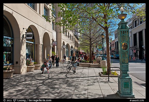 Pacific Avenue. Santa Cruz, California, USA