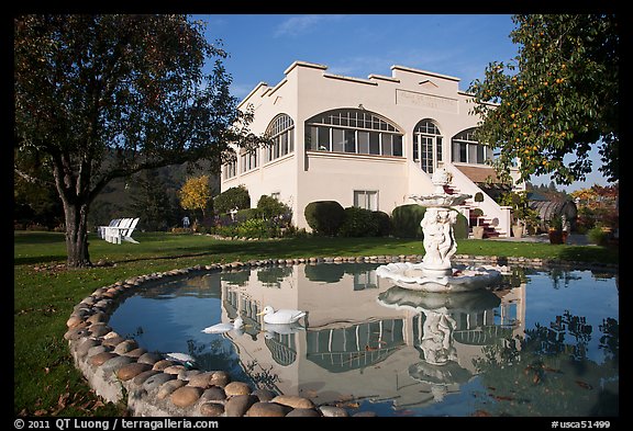 Savannah-Chanelle winery villa, Santa Cruz Mountains. California, USA (color)