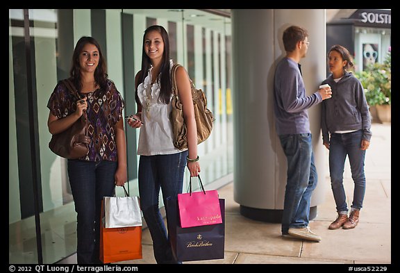 Shoppers and students, Stanford Shopping Center. Stanford University, California, USA (color)
