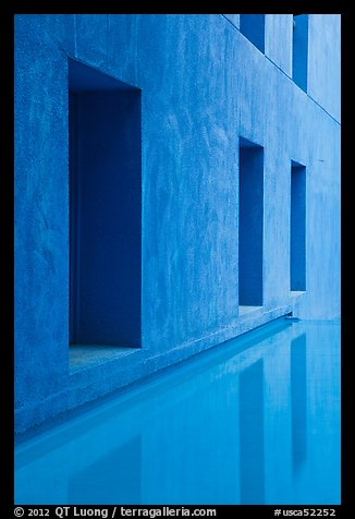 Blue walls and reflections, Schwab Residential Center. Stanford University, California, USA (color)
