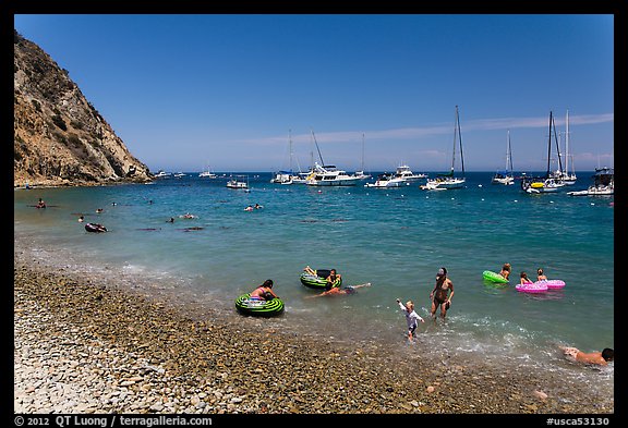 Descanso Beach, Avalon, Santa Catalina Island. California, USA (color)
