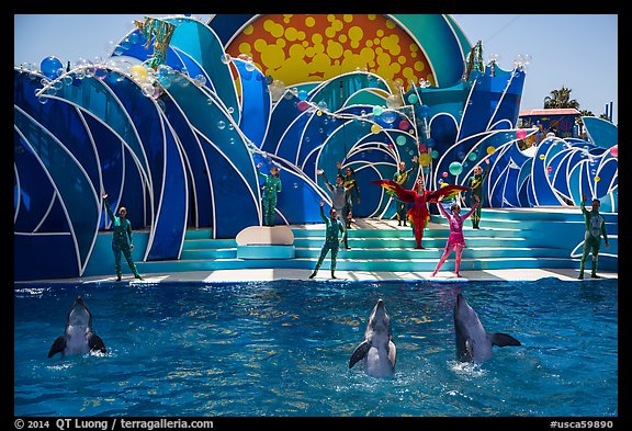 Cirque de la Mer show, Seaworld. SeaWorld San Diego, California, USA (color)