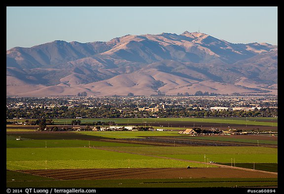 Agricultural lands and Salinas Valley. California, USA (color)
