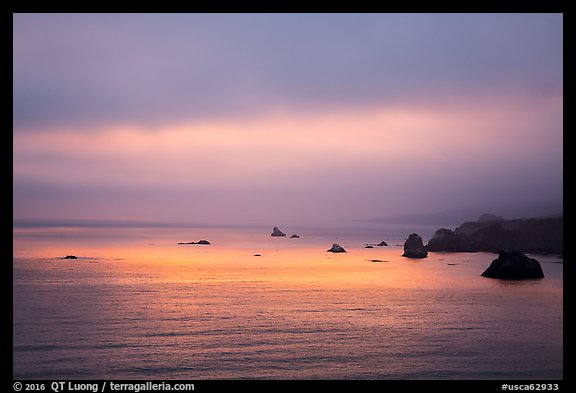 Coastline at sunset north of Jenner. Sonoma Coast, California, USA