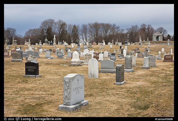 Cemetery in winter. Salem, Massachussets, USA (color)