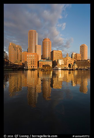 Boston financial district skyline. Boston, Massachussets, USA