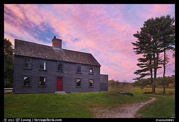 Meriam House, sunset, Minute Man National Historical Park. Massachussets, USA (color)