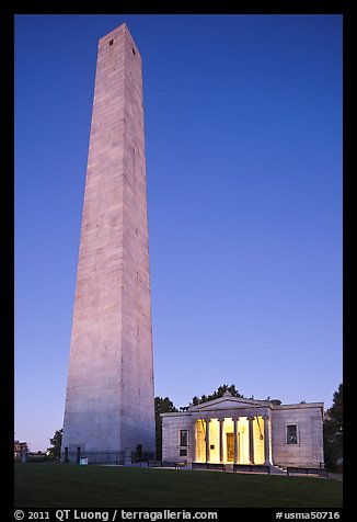 Bunker Hill Monument and exhibit lodge at dawn, Charlestown. Boston, Massachussets, USA (color)