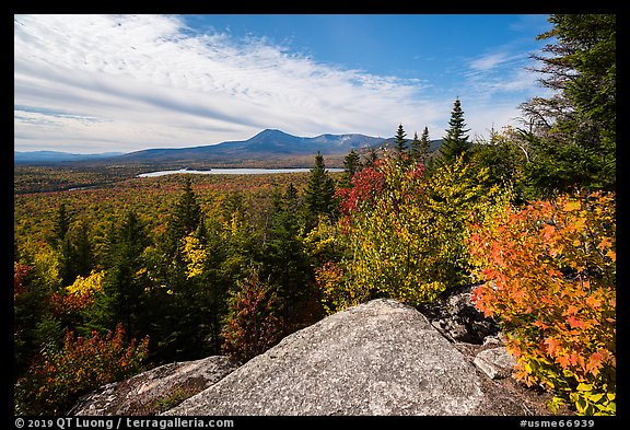 Baxter State Park from from Barnard Mountain in autumn. Katahdin Woods and Waters National Monument, Maine, USA