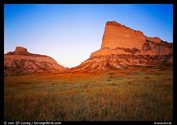 Scotts Bluff, Mitchell Pass, and South Bluff with the warm light of sunrise. Scotts Bluff National Monument. South Dakota, USA