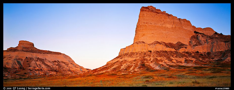 Cliffs glowing red at dawn,  Scotts Bluff National Monument. Nebraska, USA