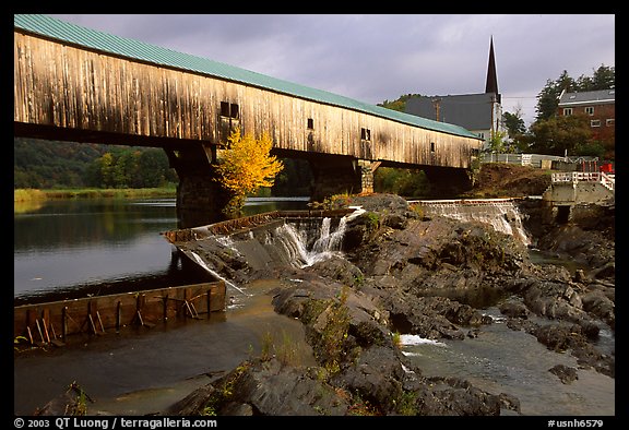 Triple-arch covered bridge, Bath. New Hampshire, USA