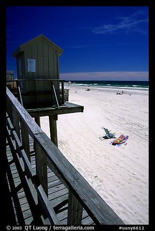 Atlantic beach, Long Beach. New York, USA (color)