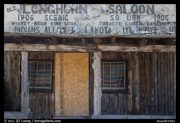 Old Longhorn Saloon, Scenic. South Dakota, USA (color)